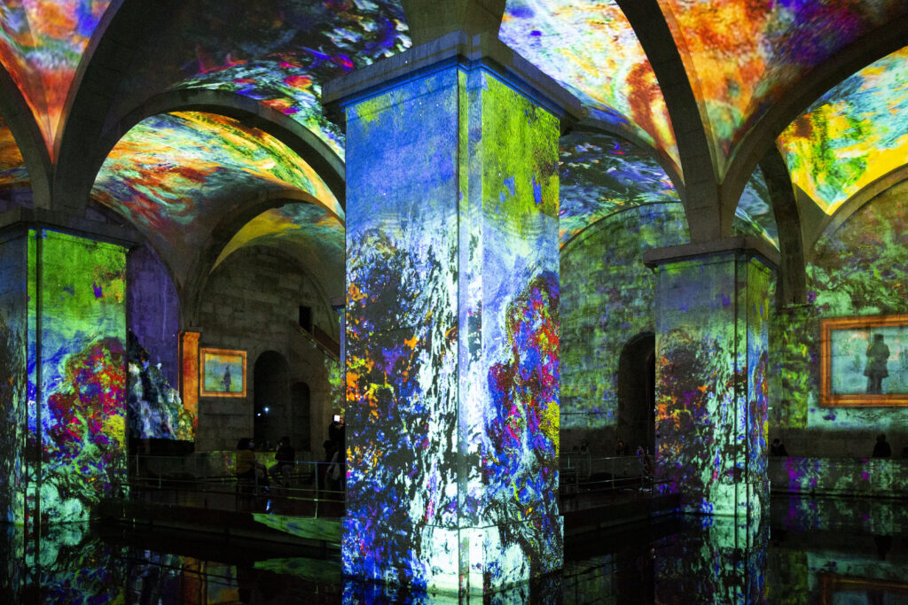 Luzes, som, cores, e emoções: experiências imersivas, uma nova forma de viver a arte e cultura